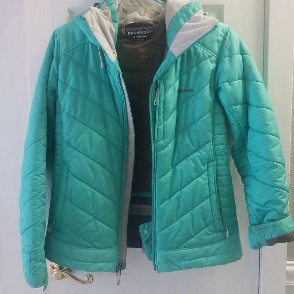 Patagonia hooded ski/snowboard jacket